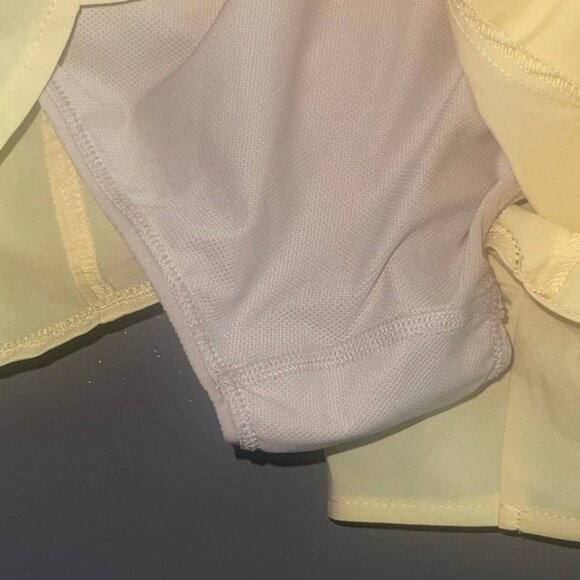 All in Motion women's size M yellow shorts NWT - Picture 10 of 10